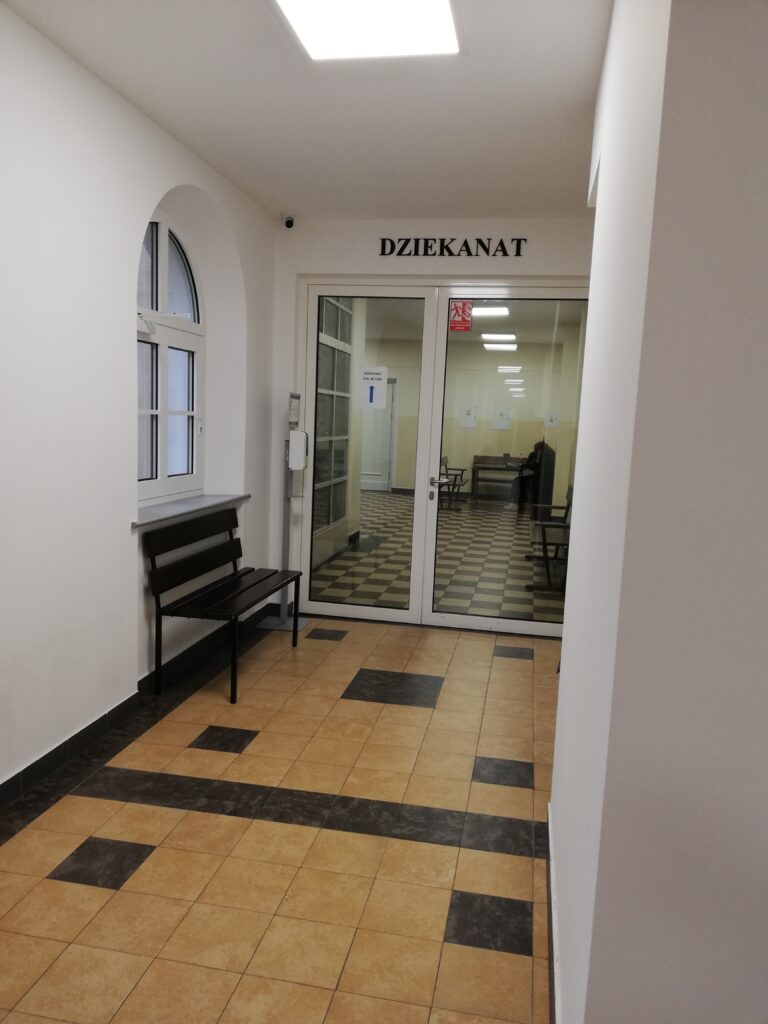 Dziekanat 1