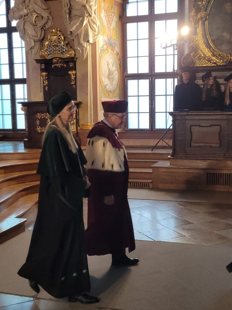 rozdanie dyplomów w Auli Leopoldina