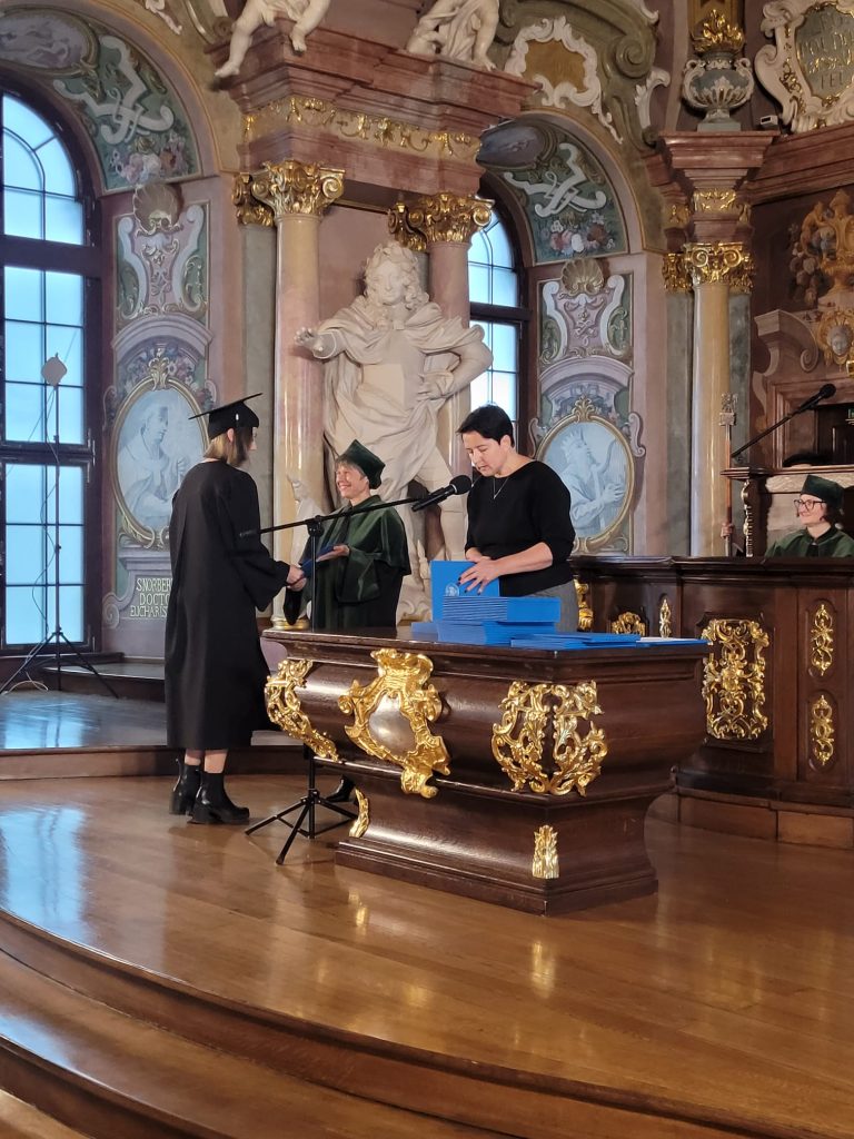 rozdanie dyplomów w Auli Leopoldina
