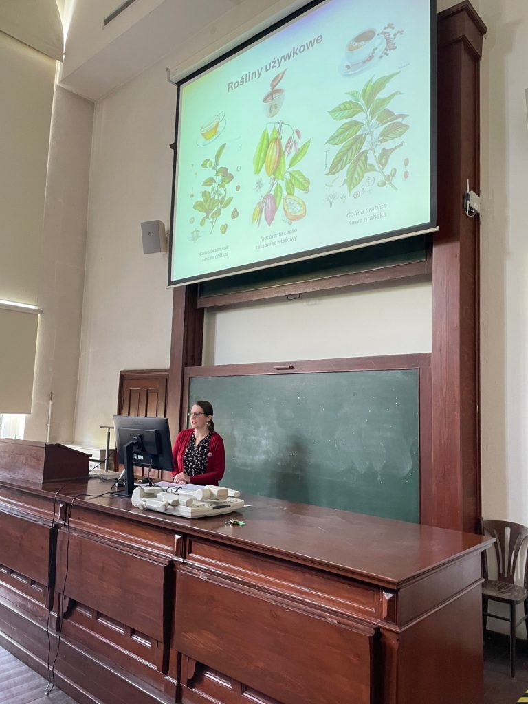 dr hab. Ewa Stefańska-Krzaczek